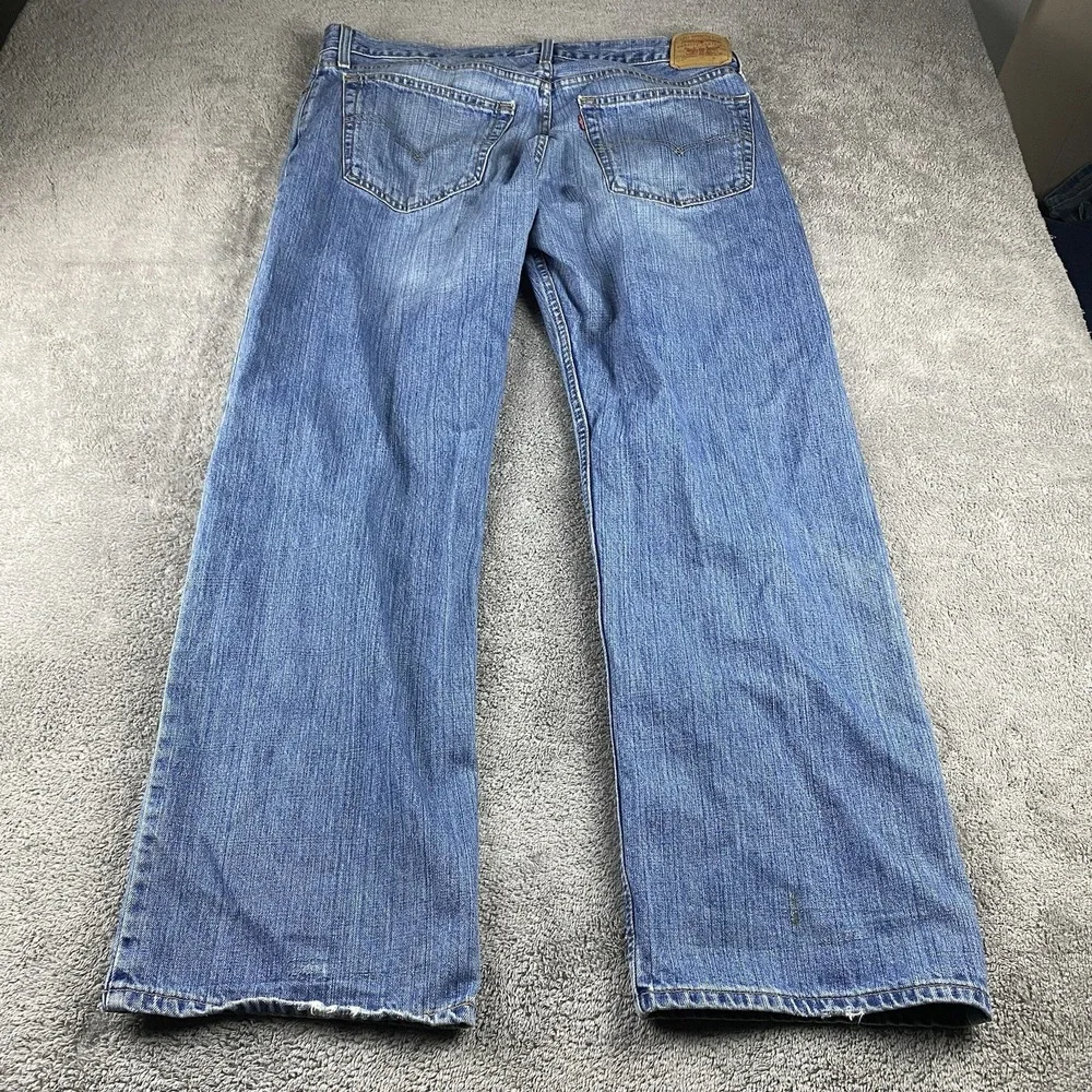 Vintage Levis 529 Straight Jeans Men 38x32 Blue Medium Wash Mid Rise 100% Cotton